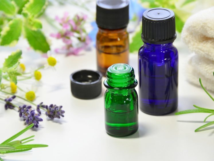 神奈川県厚木市 アロマテラピー教室 初心者講座 精油とは アロマクラフト作り