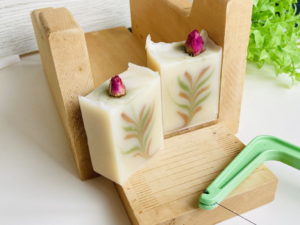 手作り石けん　ハーブレシピ　ローズレッド　ハーバルソープを作りたい