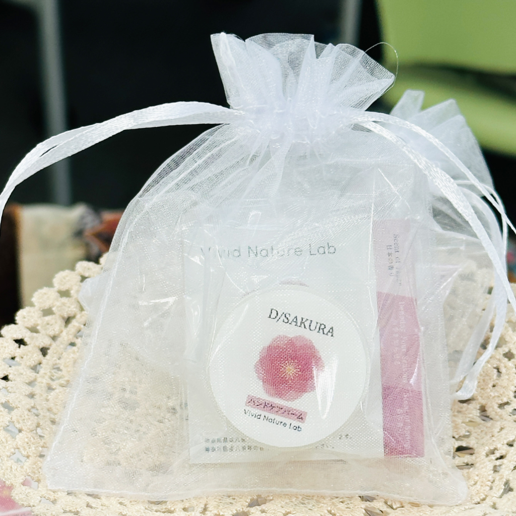 立春 #春を迎える #乾燥対策 #自分を労わる時間 #DSAKURA #VividNatureLab #ハンドケアバーム #ハンドケア #贈り物におすすめ #大人ギフト #自分へのご褒美